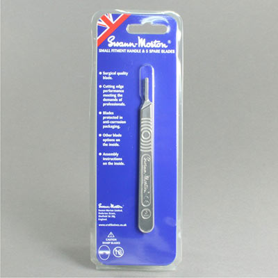 Scalpel No.3 with 5 blades