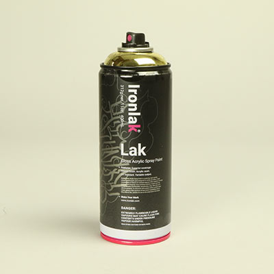 Gold and silver spraypaint